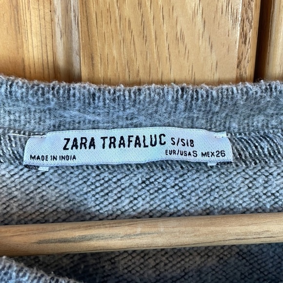 Zara Trafaluc Grey Crewneck Sweater size small - Picture 2 of 6
